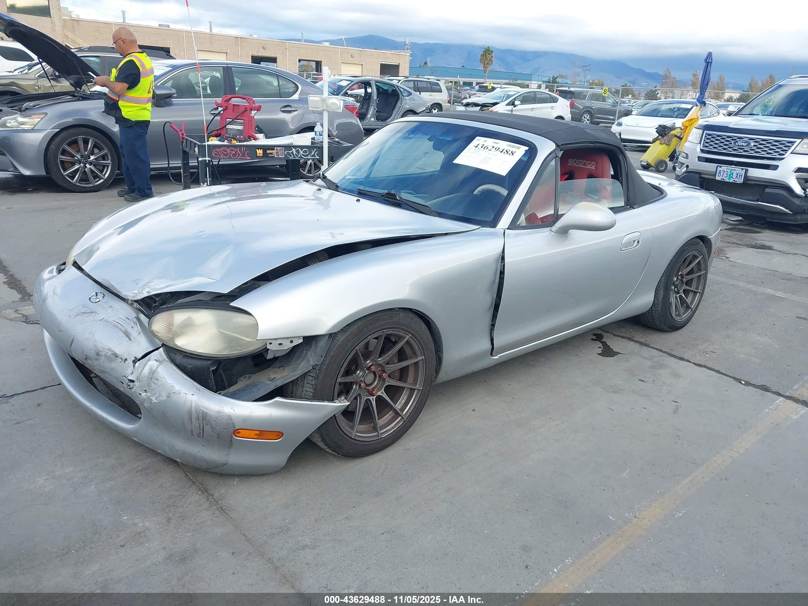1999 Mazda Mx-5 Miata Leather Pkg/popular Equipment Pkg/sports Pkg/touring Pkg Silver vin: JM1NB3534X0131320