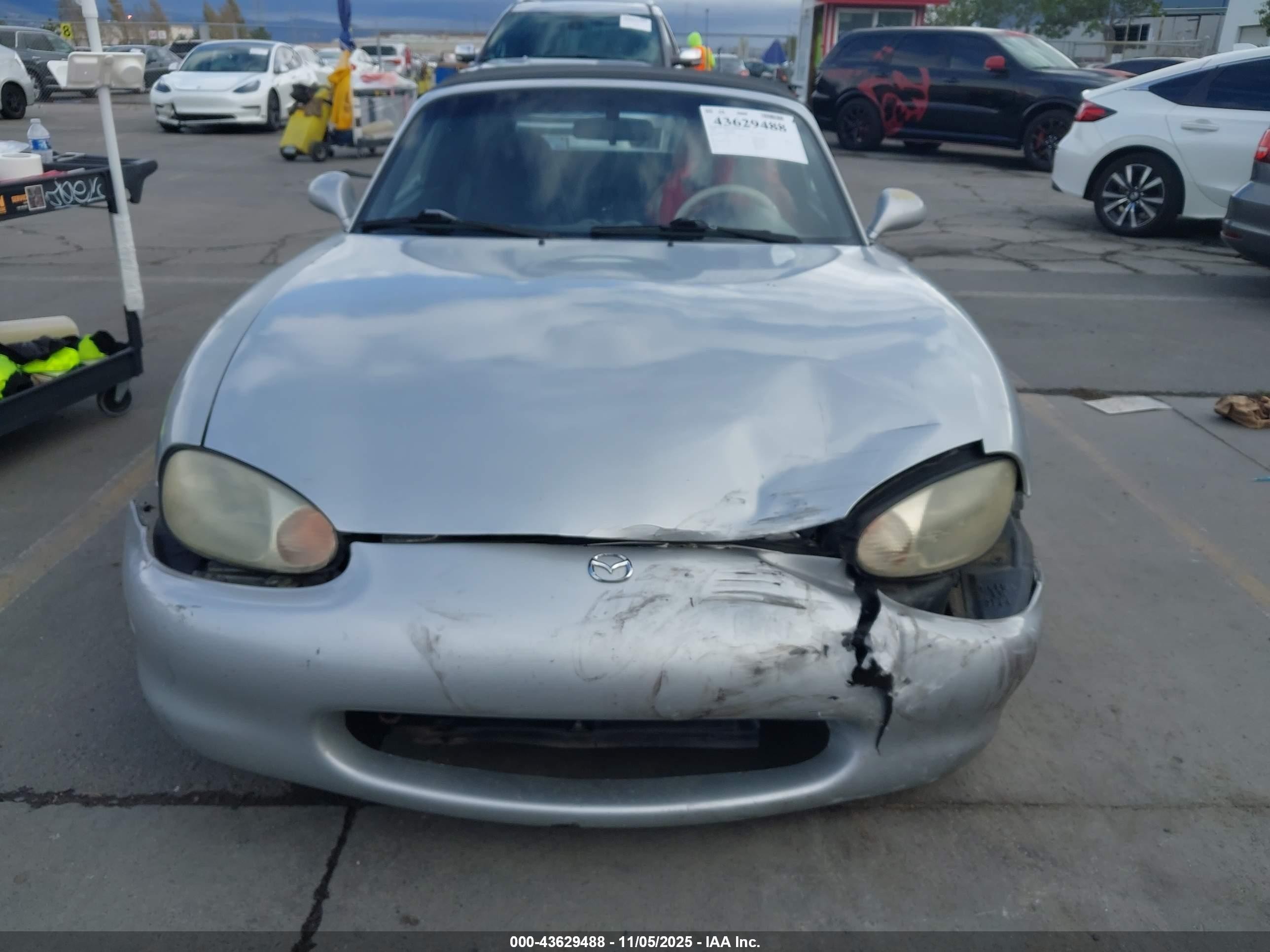 1999 Mazda Mx-5 Miata Leather Pkg/popular Equipment Pkg/sports Pkg/touring Pkg Silver vin: JM1NB3534X0131320