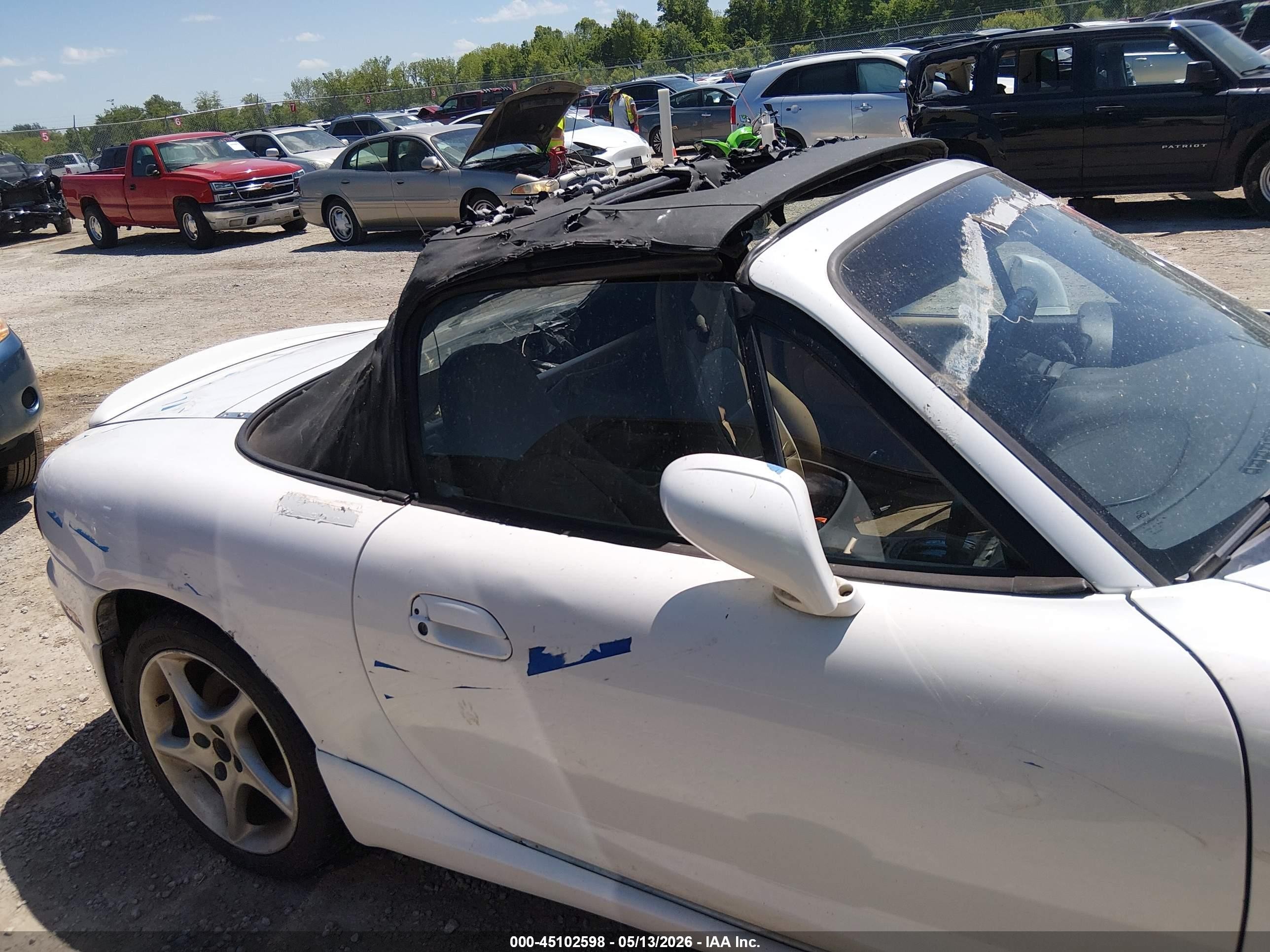 2001 Mazda Mx-5 Miata Ls/special Edition White vin: JM1NB353510207683