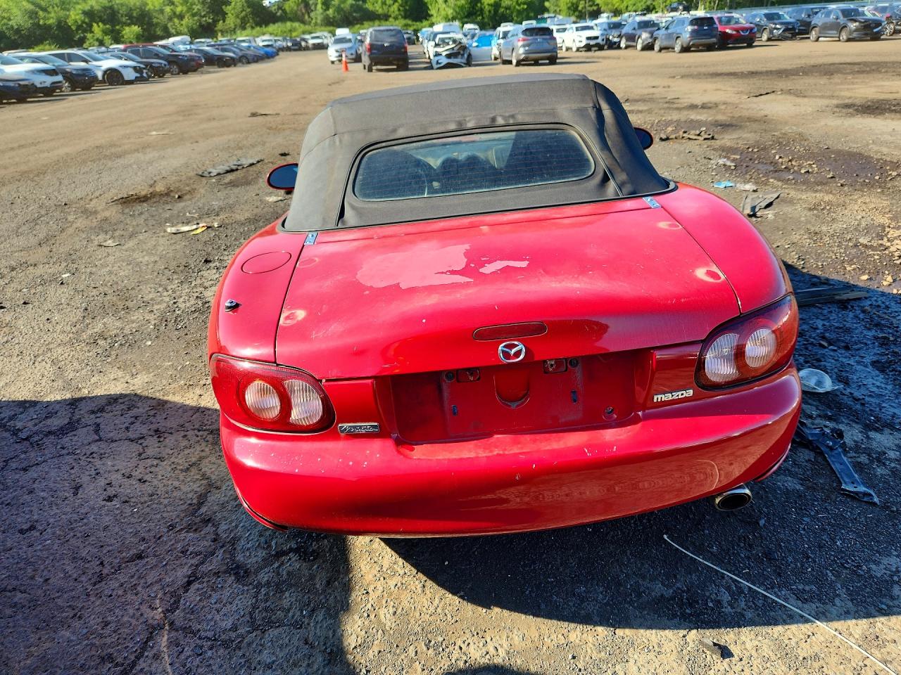 2003 Mazda Mx-5 Miata Base Red vin: JM1NB353530311397