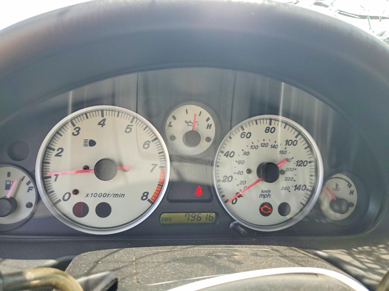 2005 Mazda Mx-5 Miata Base Silver vin: JM1NB353550410806