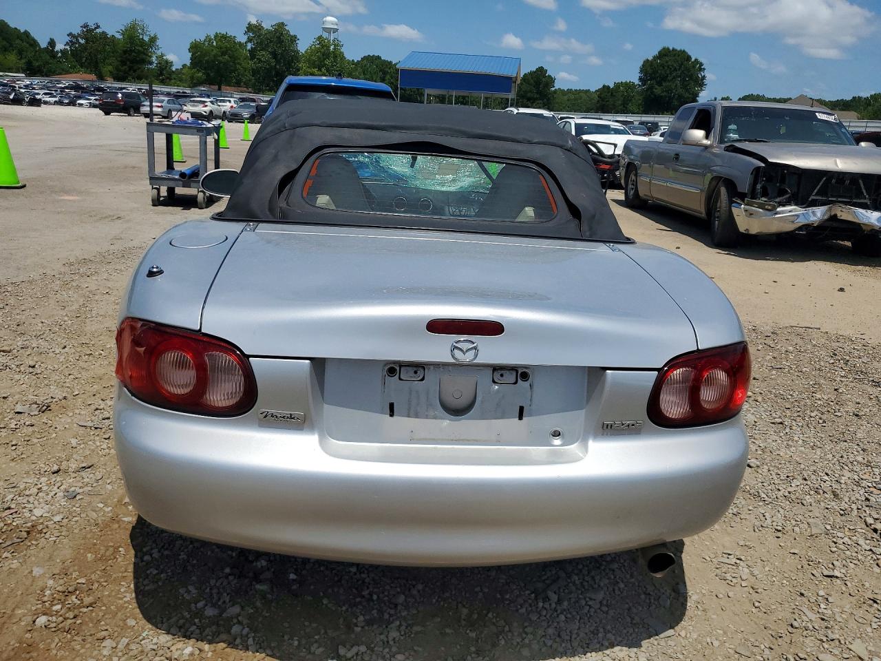 2005 Mazda Mx-5 Miata Base Silver vin: JM1NB353550410806