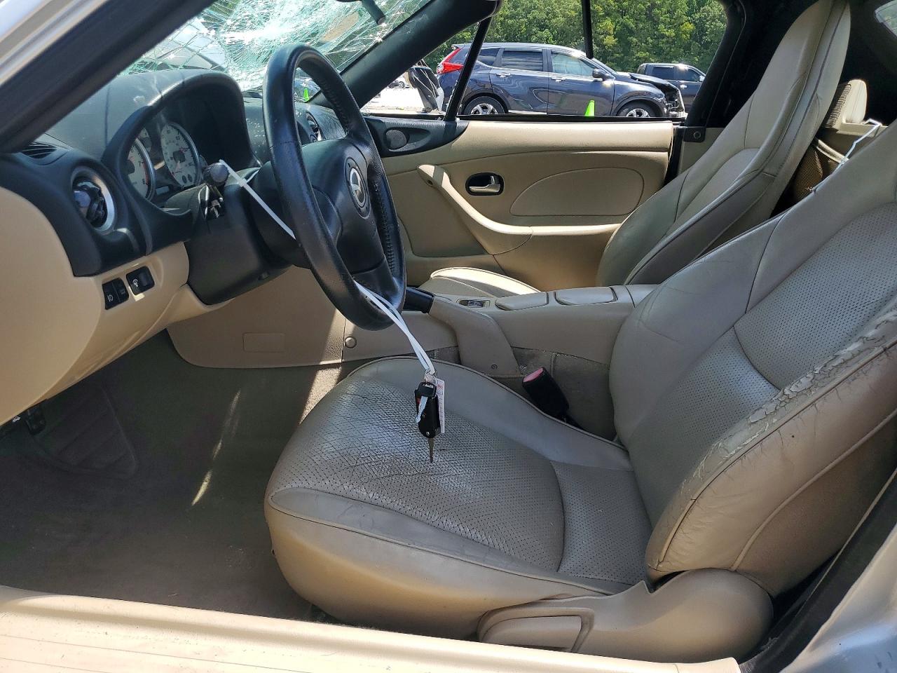2005 Mazda Mx-5 Miata Base Silver vin: JM1NB353550410806