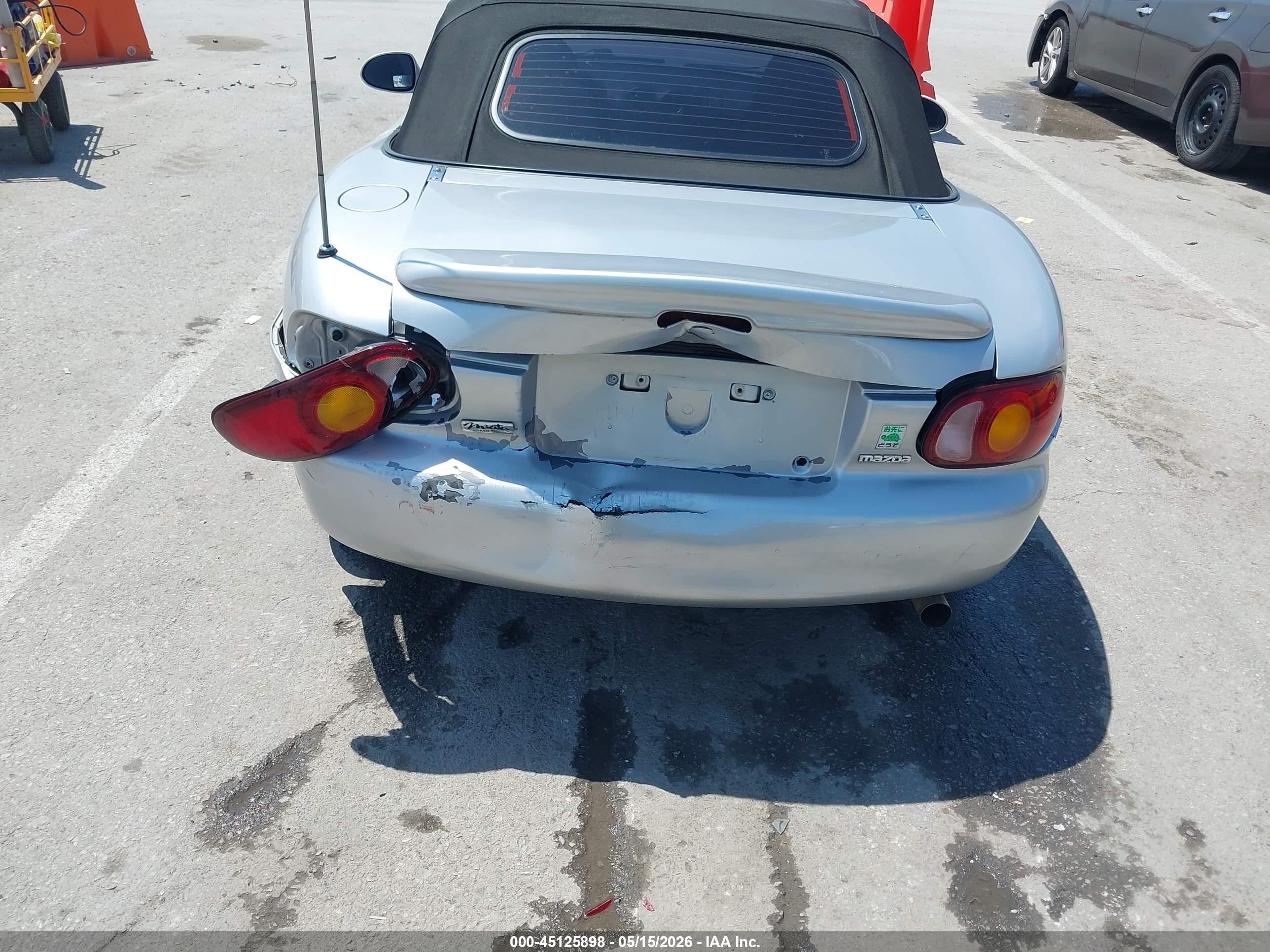2005 Mazda Mx-5 Miata Ls Silver vin: JM1NB353550413527