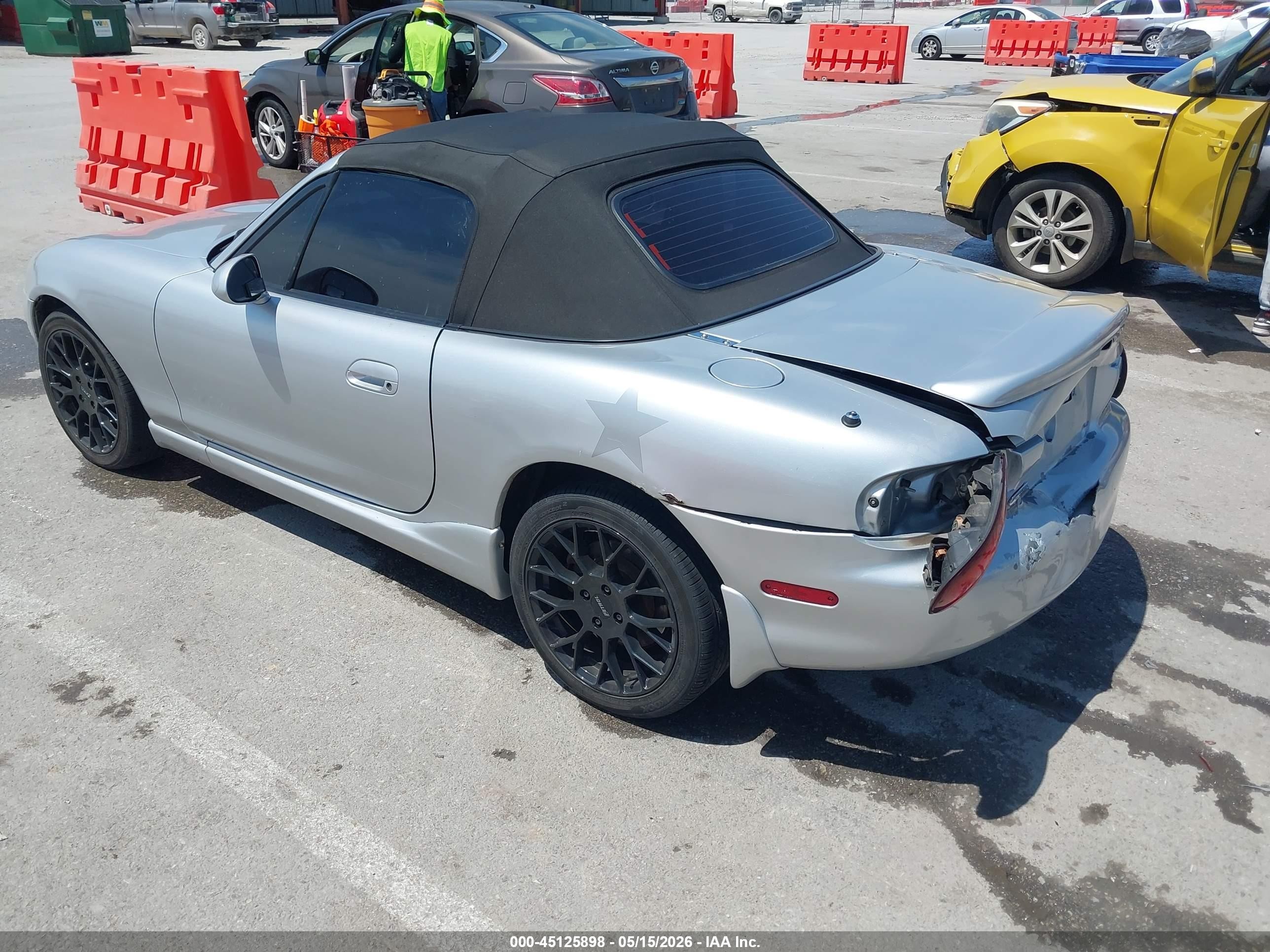 2005 Mazda Mx-5 Miata Ls Silver vin: JM1NB353550413527