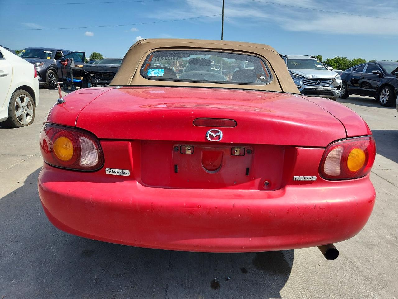 1999 Mazda Mx-5 Miata Red vin: JM1NB3535X0120276