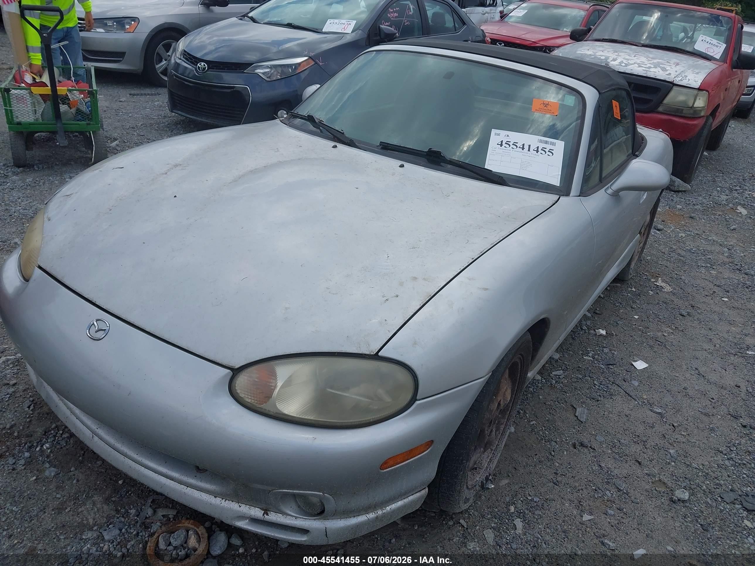 2000 Mazda Mx-5 Miata Ls/special Edition Silver vin: JM1NB3535Y0142103