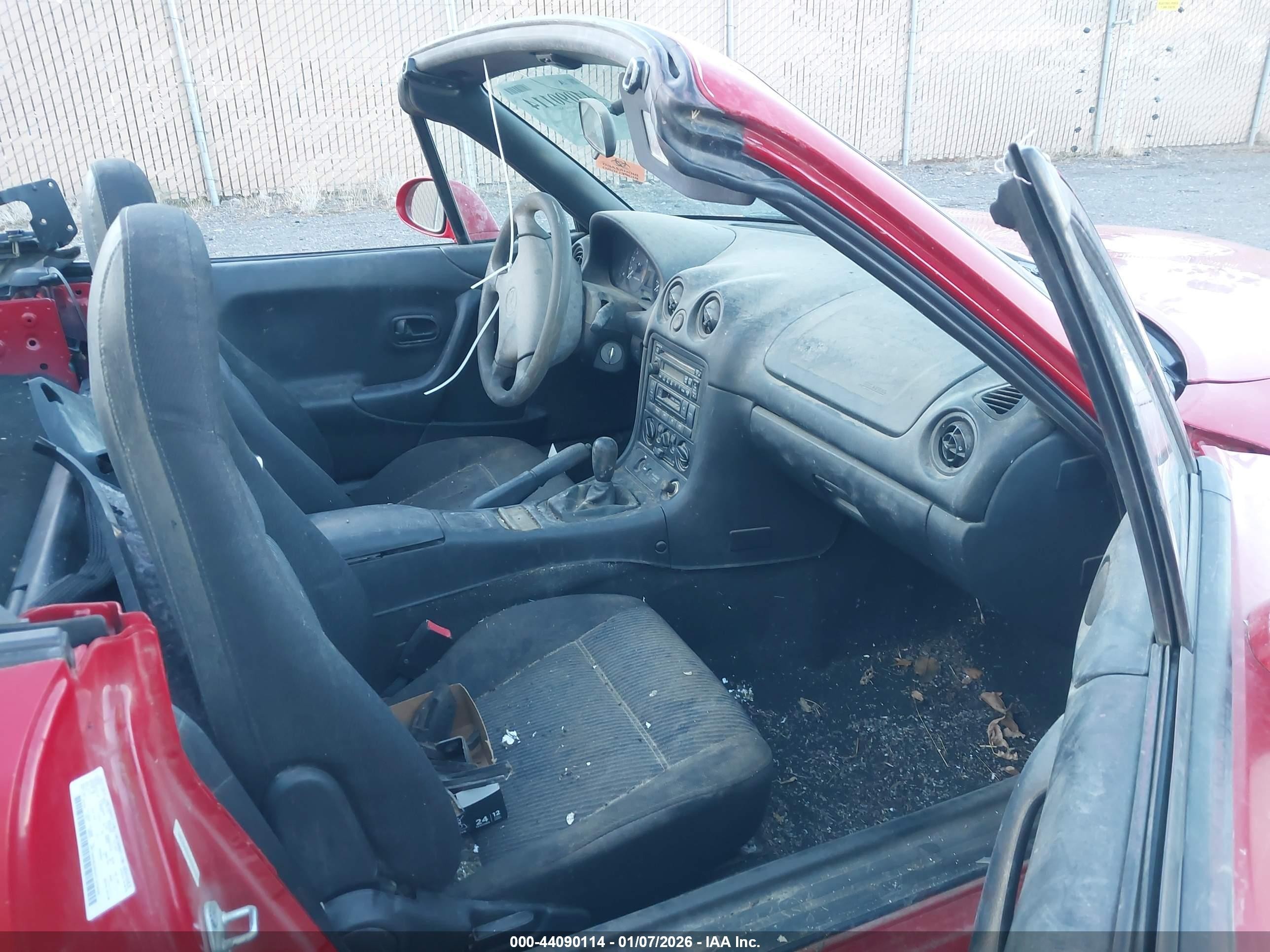 1999 Mazda Mx-5 Miata Leather Pkg/popular Equipment Pkg/sports Pkg/touring Pkg Red vin: JM1NB3536X0137488