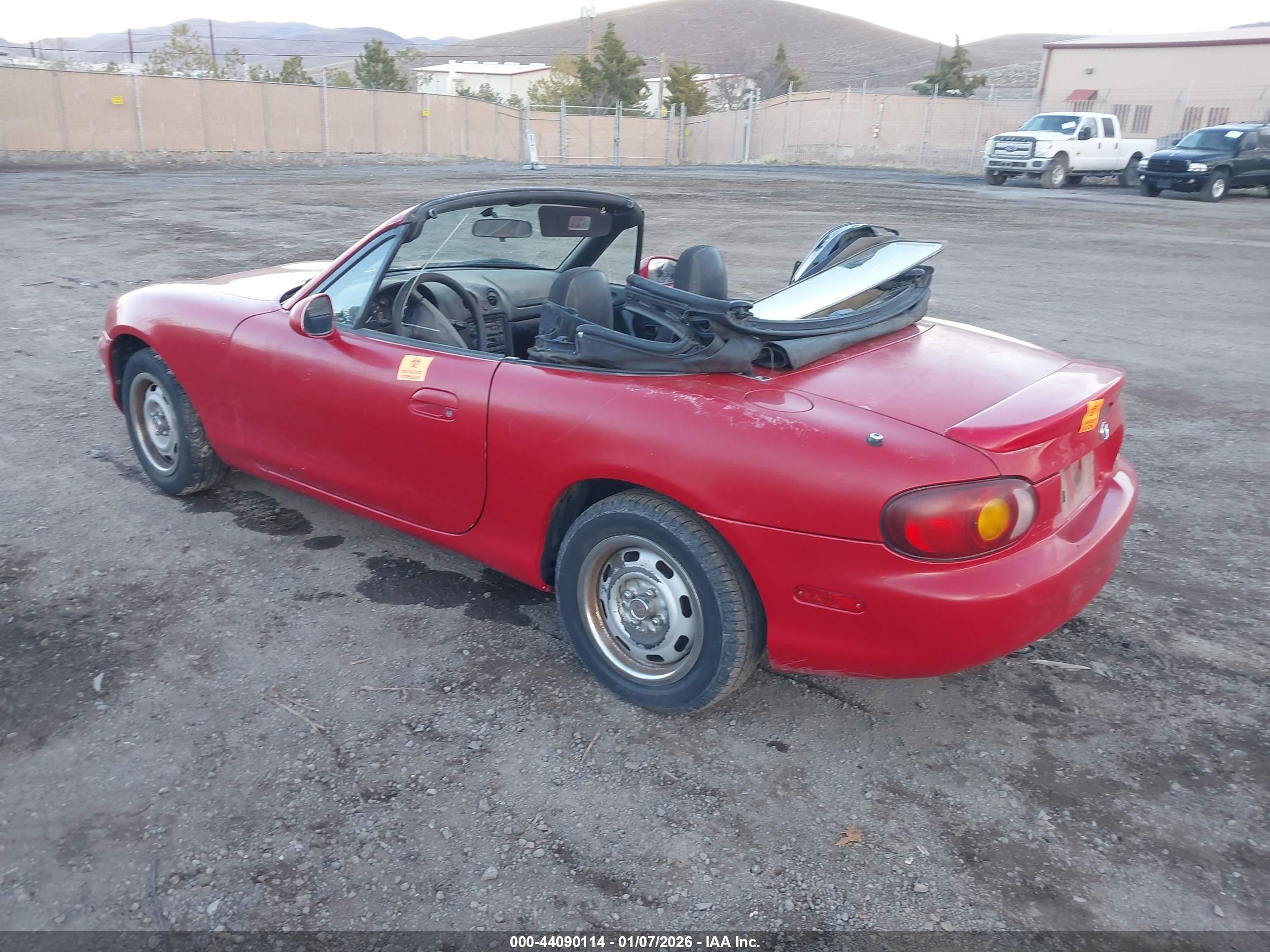 1999 Mazda Mx-5 Miata Leather Pkg/popular Equipment Pkg/sports Pkg/touring Pkg Red vin: JM1NB3536X0137488