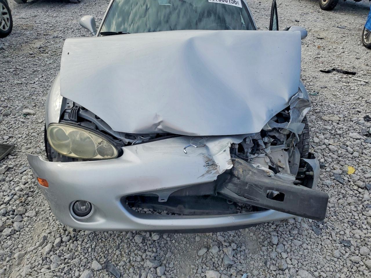 2004 Mazda Mx-5 Miata Base Silver vin: JM1NB353740401720