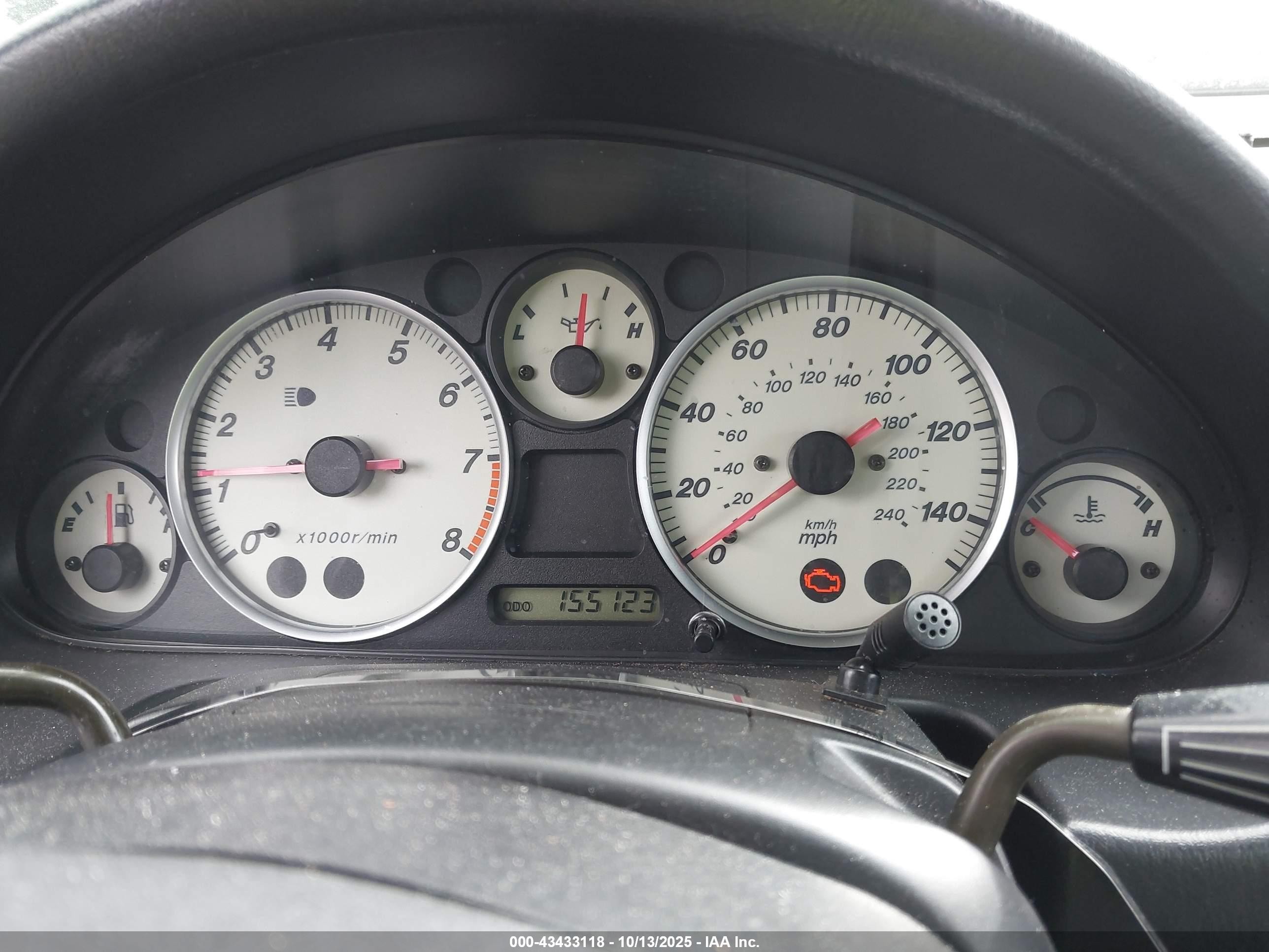 2005 Mazda Mx-5 Miata Cloth Red vin: JM1NB353750411018
