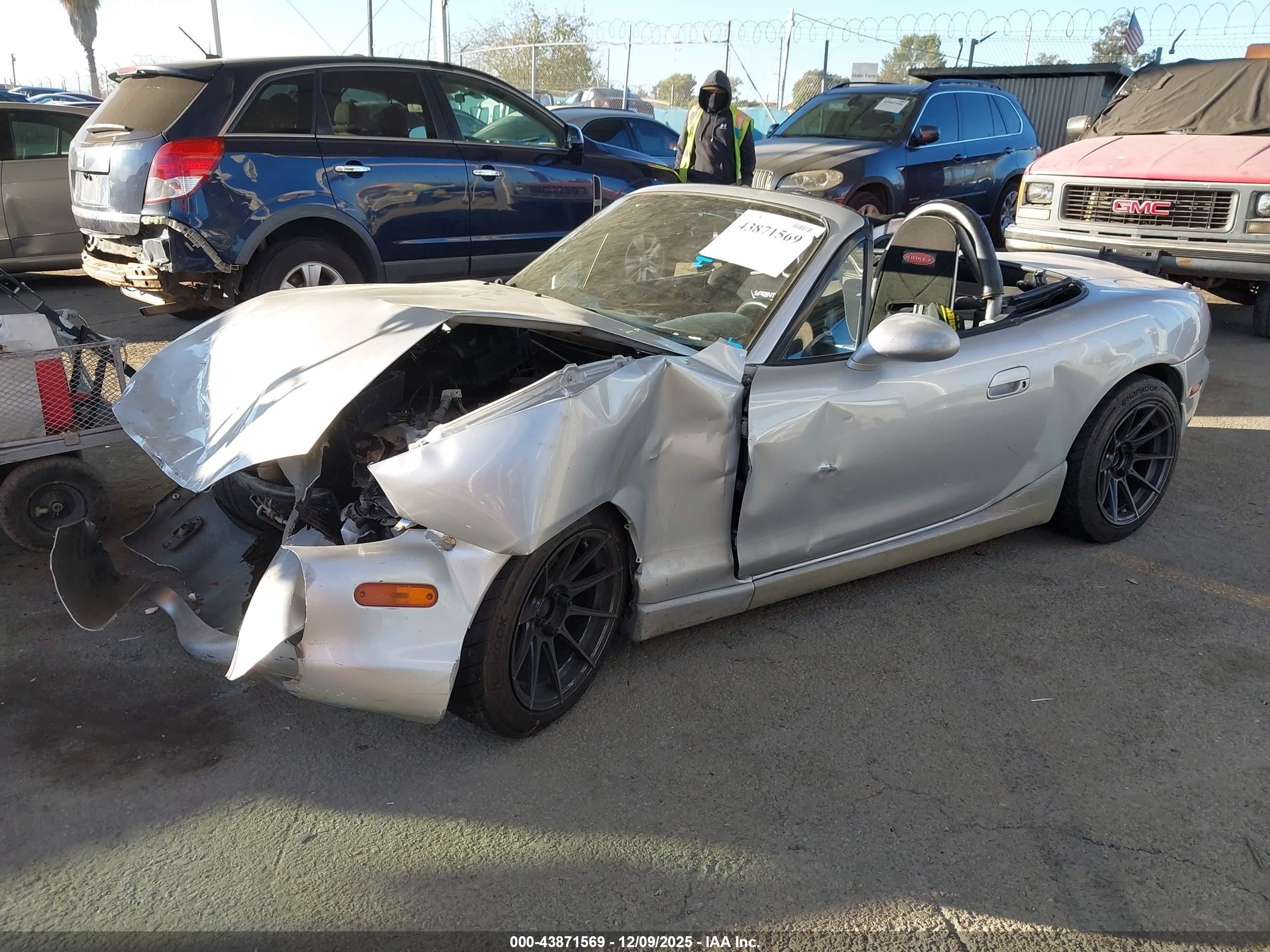 1999 Mazda Mx-5 Miata Leather Pkg/popular Equipment Pkg/sports Pkg/touring Pkg Silver vin: JM1NB3537X0110462