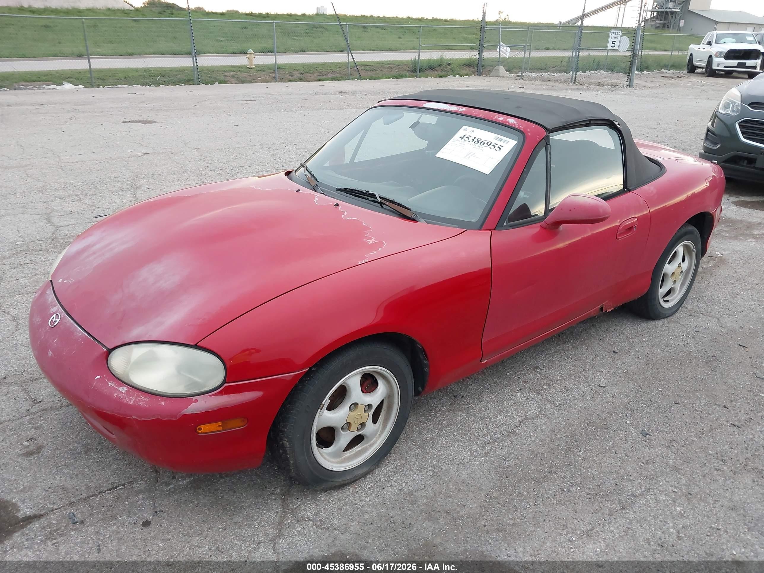 1999 Mazda Mx-5 Miata Leather/leather Pkg/popular Equip/sports Pkg/touring Pkg Red vin: JM1NB3537X0129691