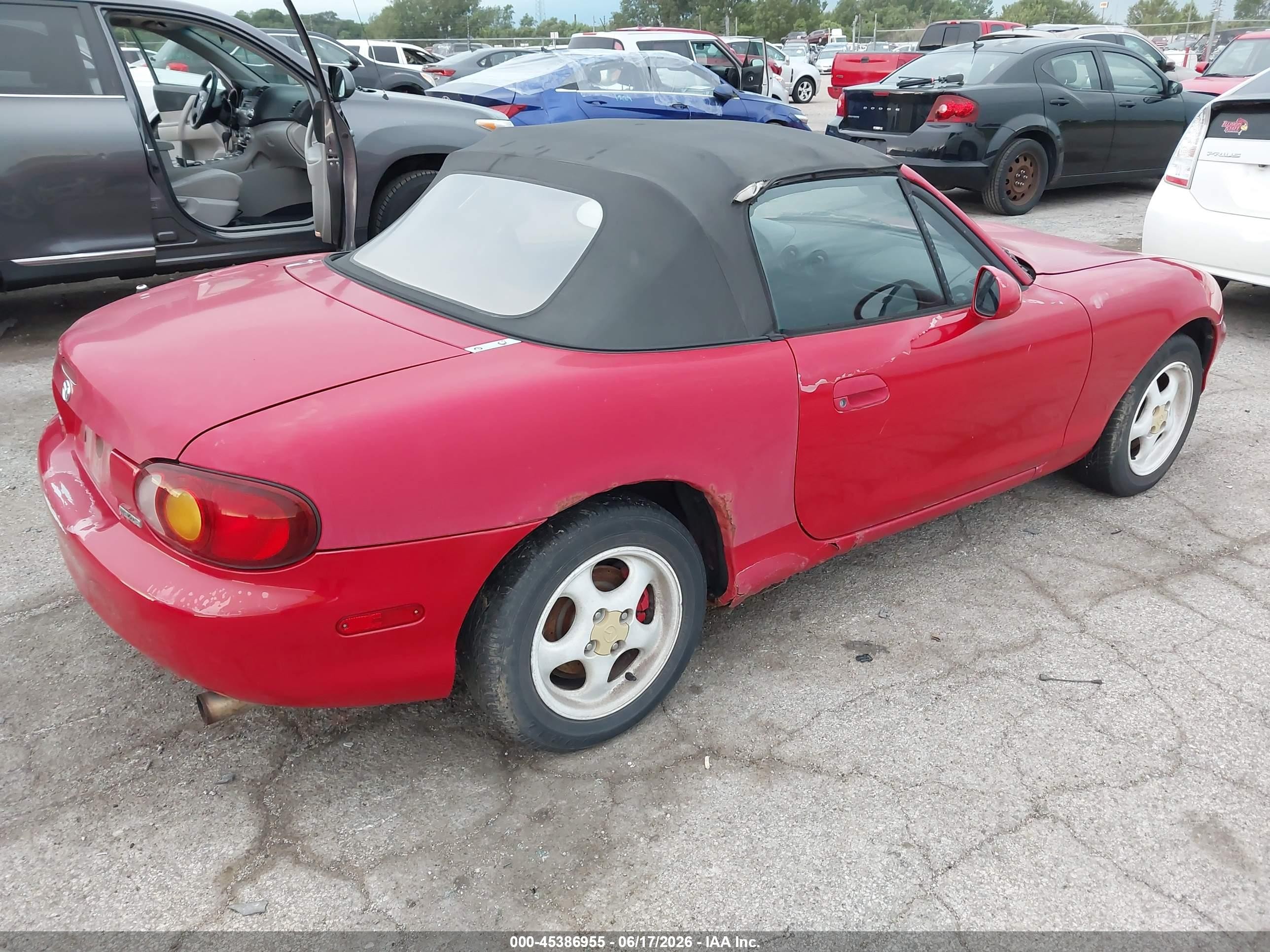 1999 Mazda Mx-5 Miata Leather/leather Pkg/popular Equip/sports Pkg/touring Pkg Red vin: JM1NB3537X0129691