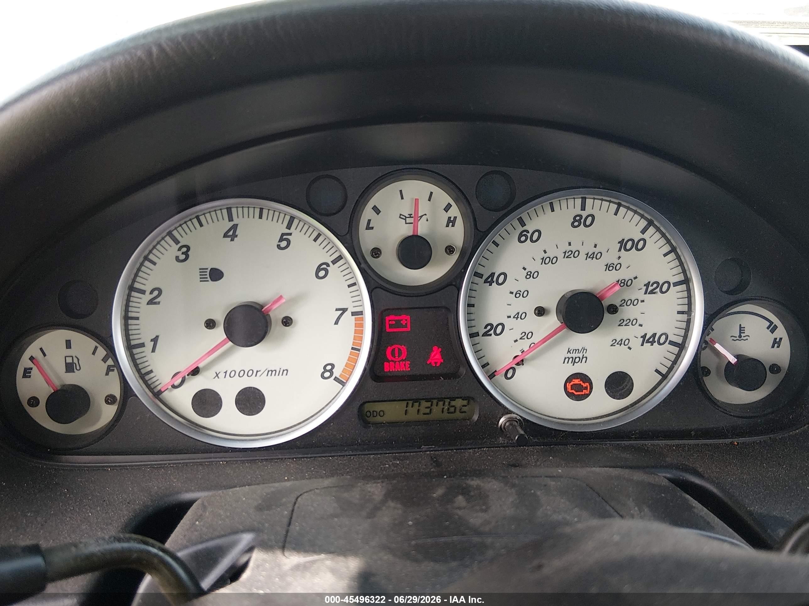 2004 Mazda Mx-5 Miata Ls Silver vin: JM1NB353840401130