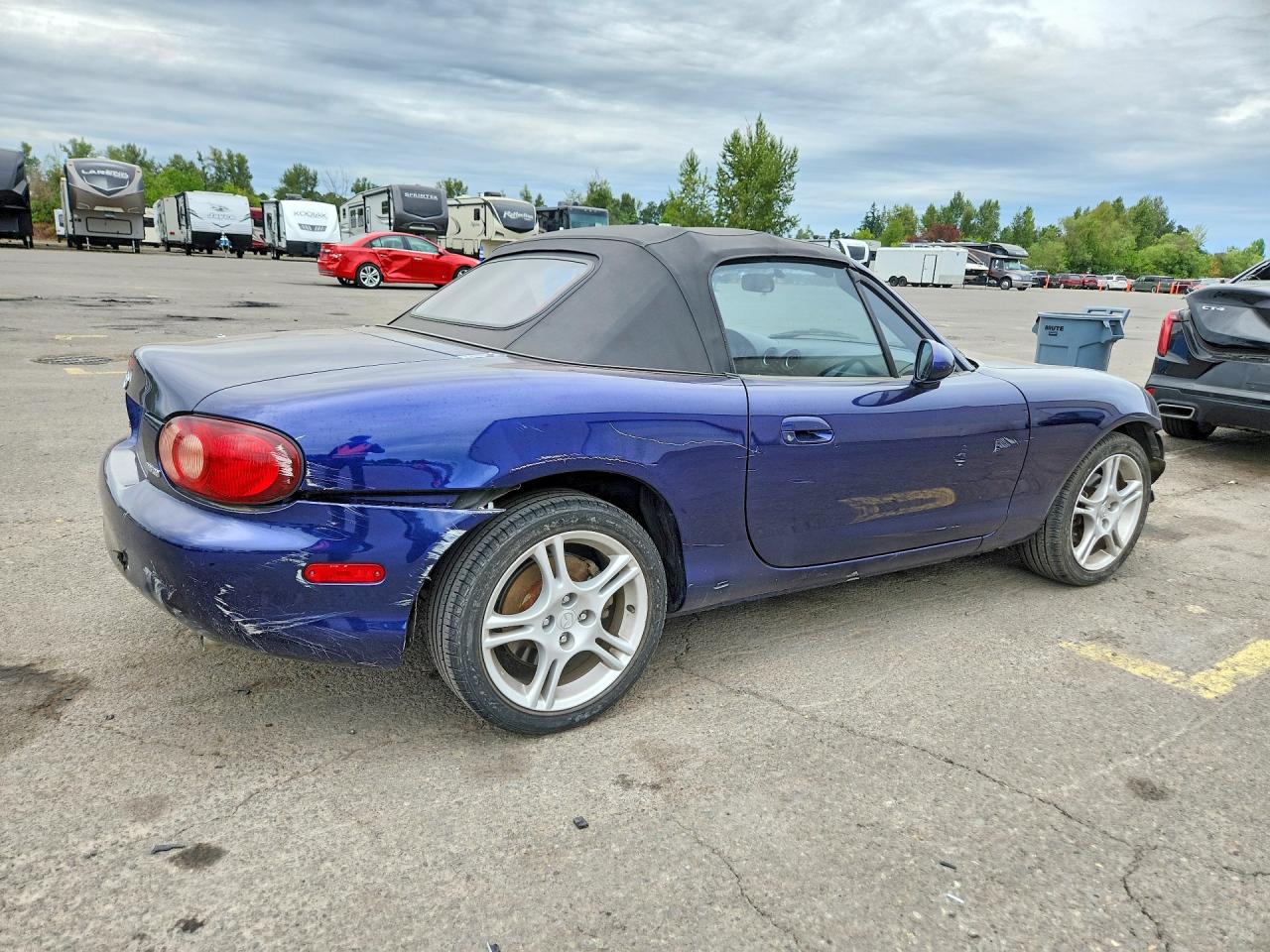 2004 Mazda Mx-5 Miata Base Blue vin: JM1NB353840410104
