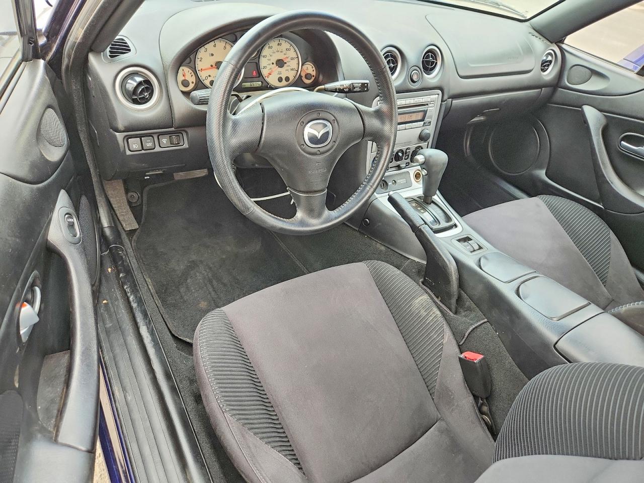 2004 Mazda Mx-5 Miata Base Blue vin: JM1NB353840410104