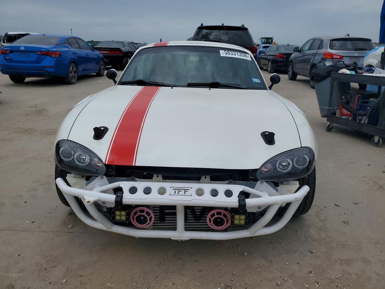 1999 Mazda Mx-5 Miata White vin: JM1NB3538X0100989