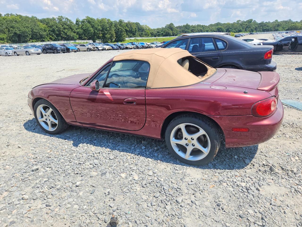 2003 Mazda Mx-5 Miata Base Maroon vin: JM1NB353930303660