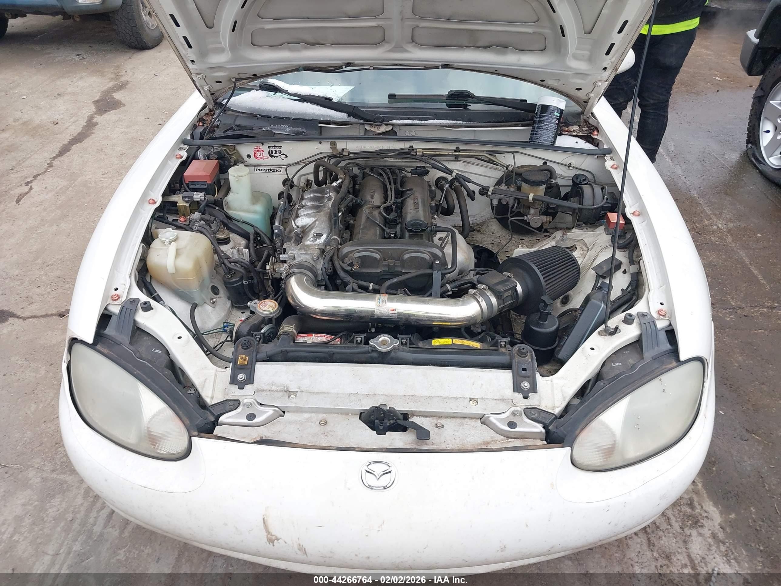 1999 Mazda Mx-5 Miata Leather Pkg/popular Equipment Pkg/sports Pkg/touring/touring Pkg White vin: JM1NB3539X0113170