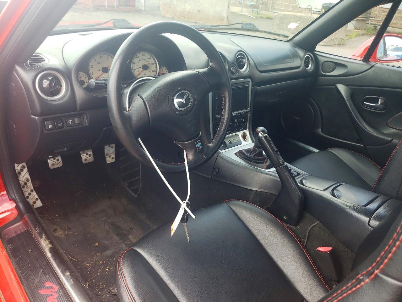2003 Mazda Mx-5 Miata Base Red vin: JM1NB353X30305272