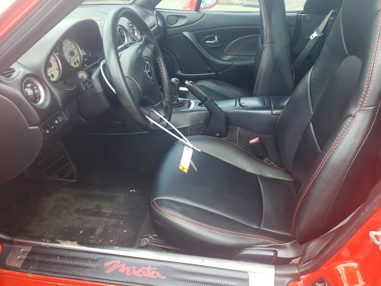 2003 Mazda Mx-5 Miata Base Red vin: JM1NB353X30305272