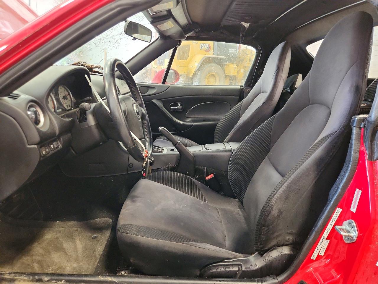 2004 Mazda Mx-5 Miata Base Red vin: JM1NB353X40407513