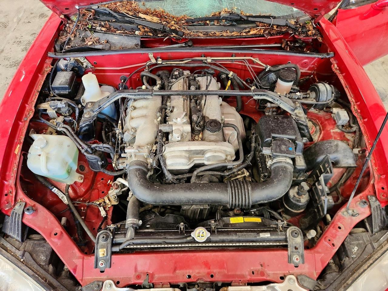 2004 Mazda Mx-5 Miata Base Red vin: JM1NB353X40407513