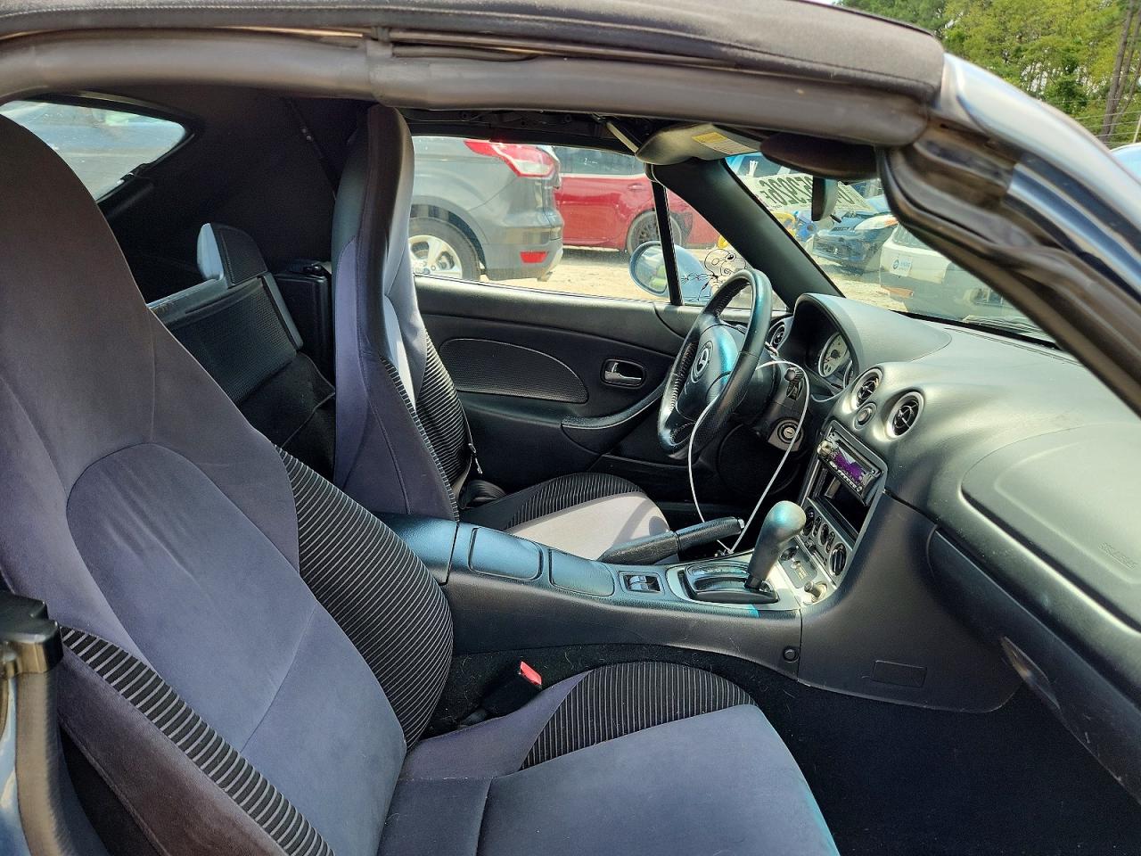 2005 Mazda Mx-5 Miata Base Blue vin: JM1NB353X50410302