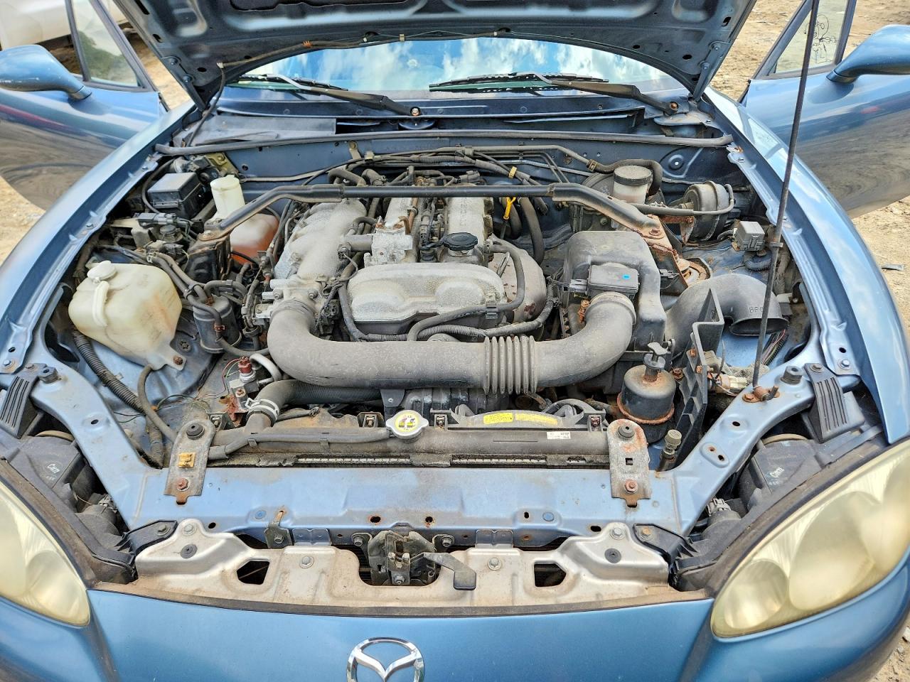 2005 Mazda Mx-5 Miata Base Blue vin: JM1NB353X50410302