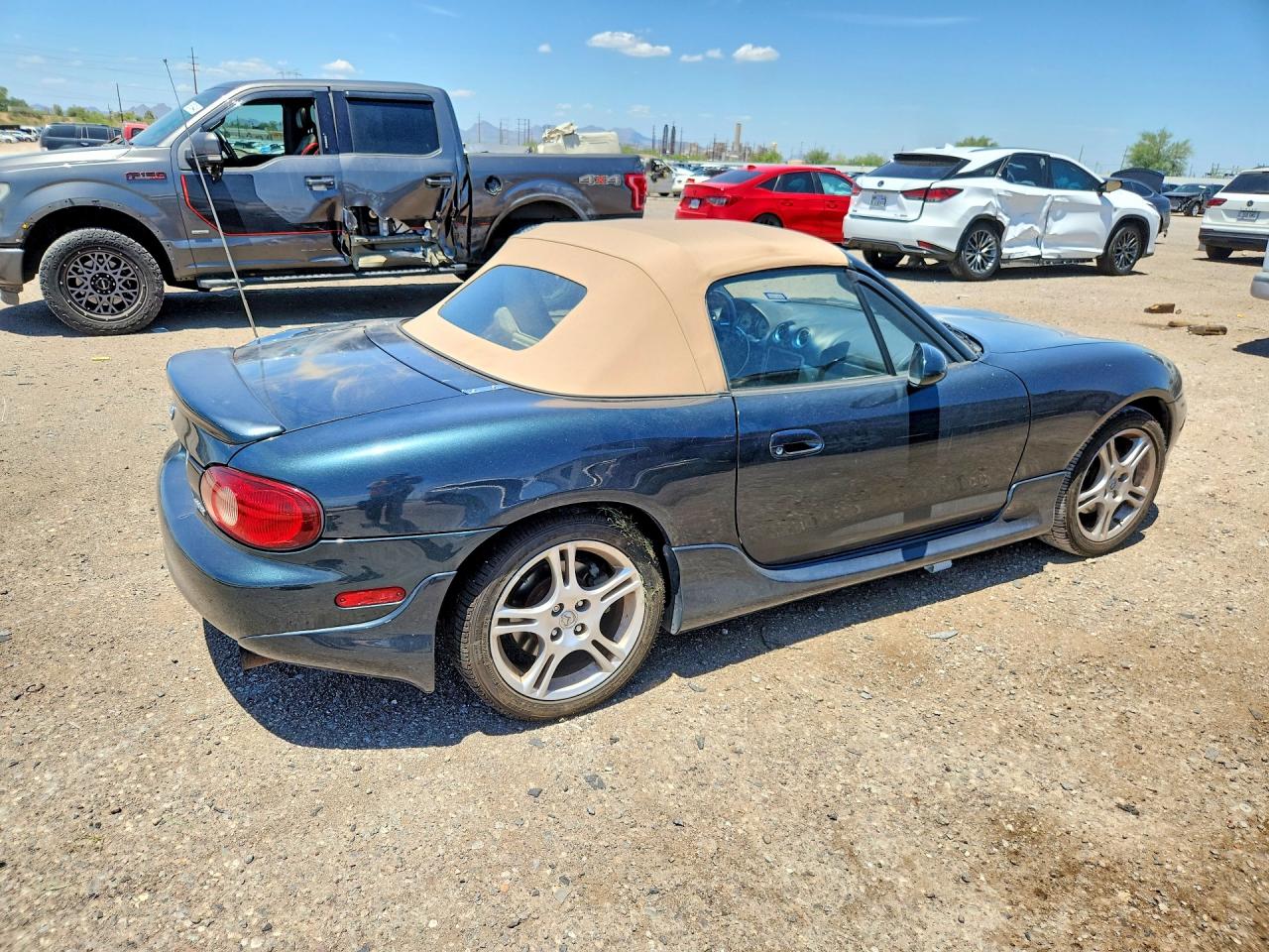 2005 Mazda Mx-5 Miata Base Зеленый vin: JM1NB353X50412972