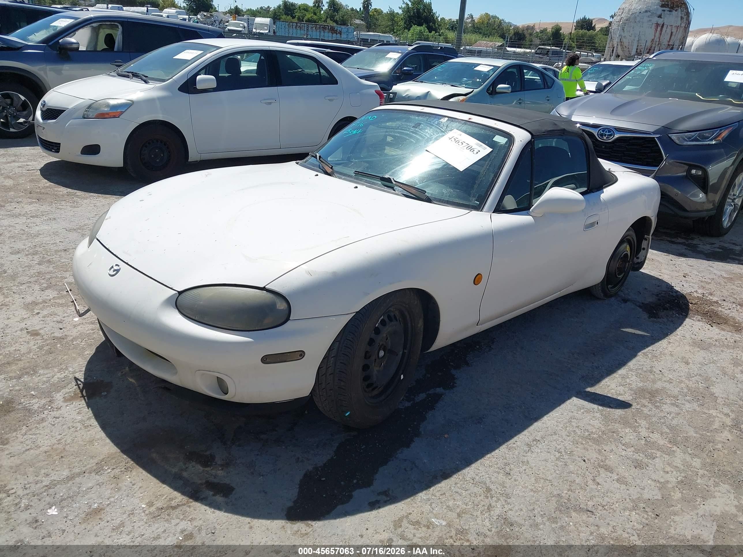 2000 Mazda Mx-5 Miata Ls/special Edition White vin: JM1NB353XY0140377