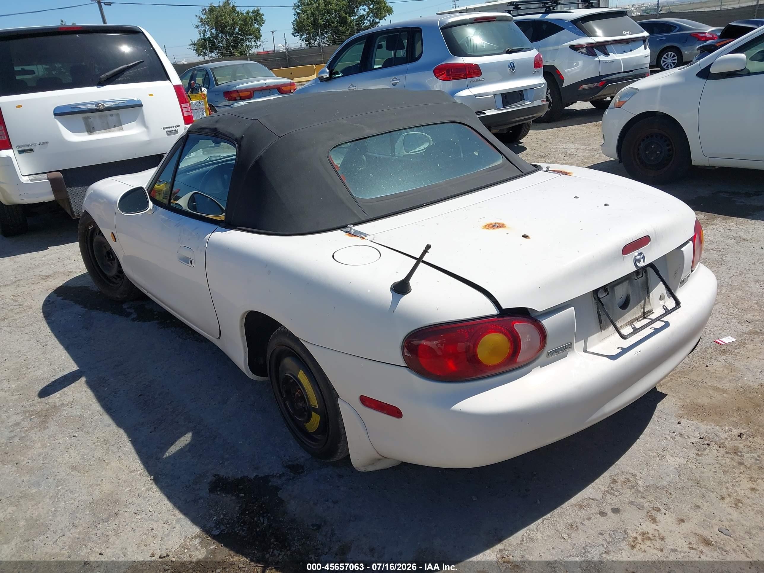 2000 Mazda Mx-5 Miata Ls/special Edition White vin: JM1NB353XY0140377