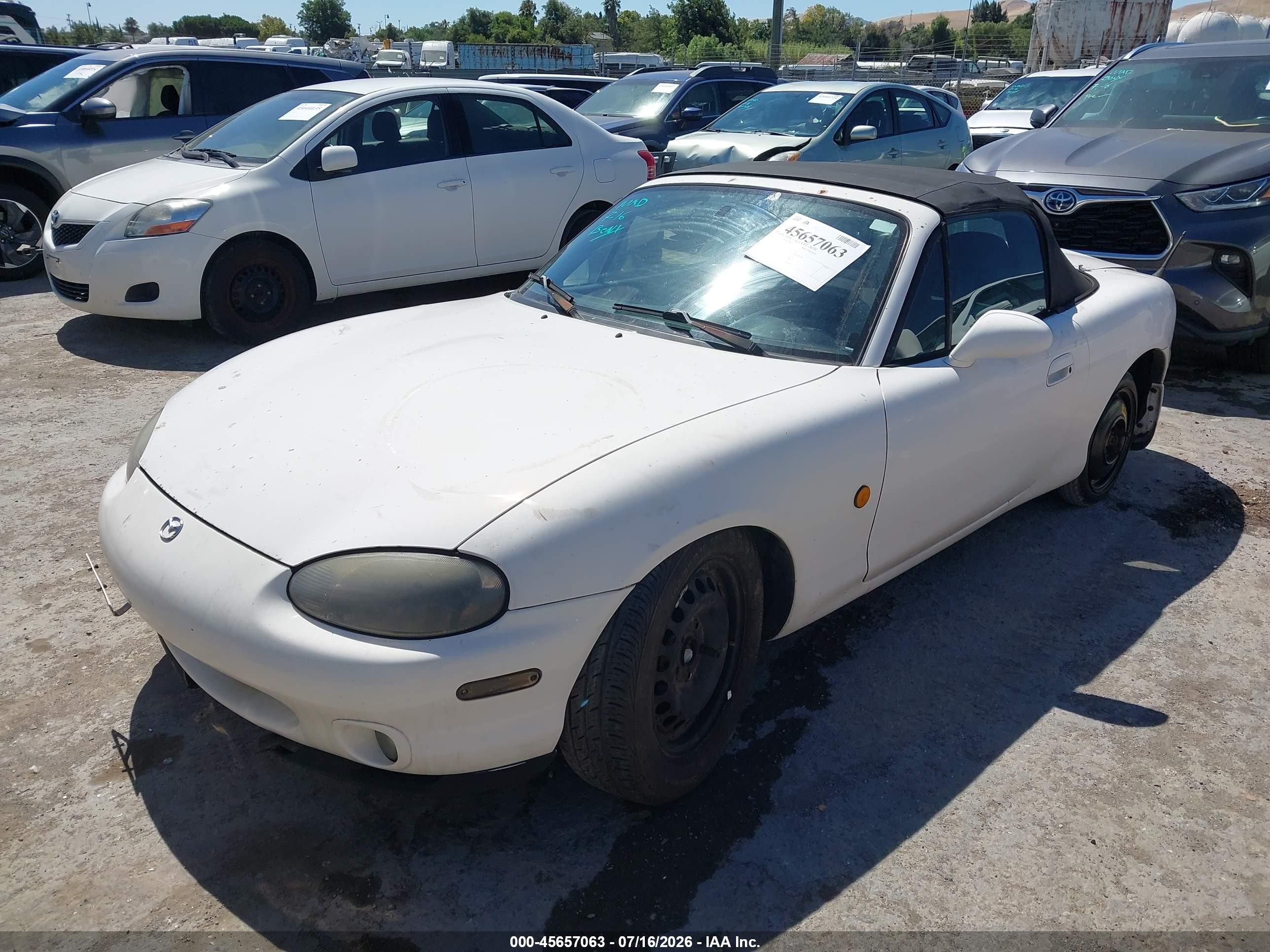 2000 Mazda Mx-5 Miata Ls/special Edition White vin: JM1NB353XY0140377