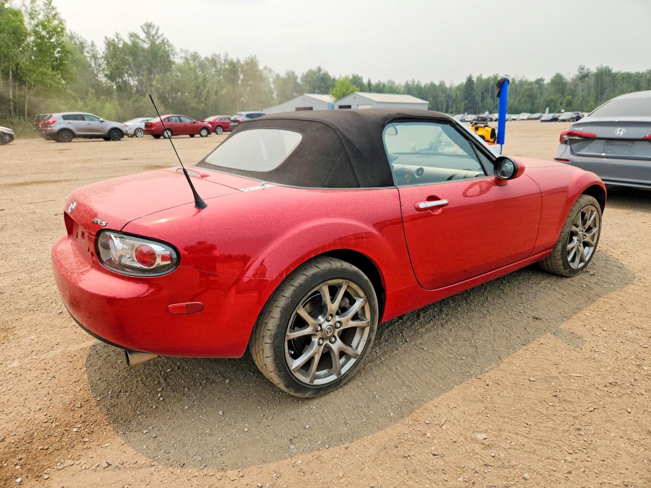 2006 Mazda Mx-5 Miata Red vin: JM1NC15F960102079