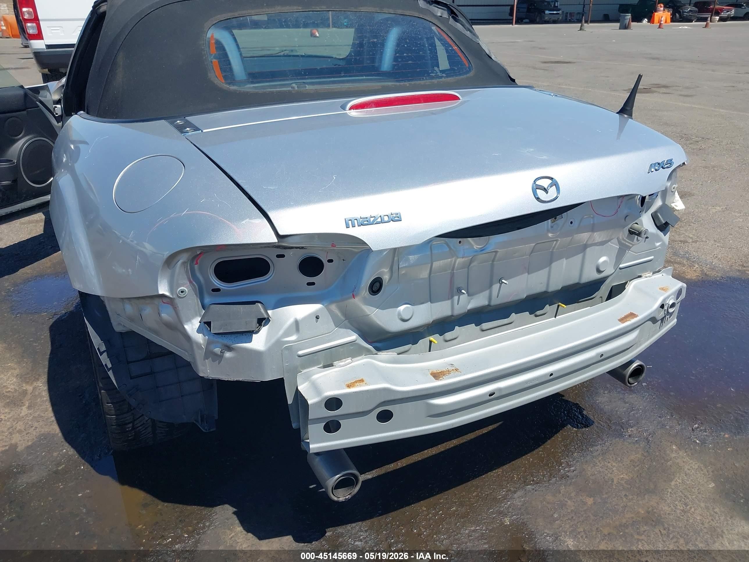 2006 Mazda Mx-5 Grand Touring Silver vin: JM1NC25F060104566