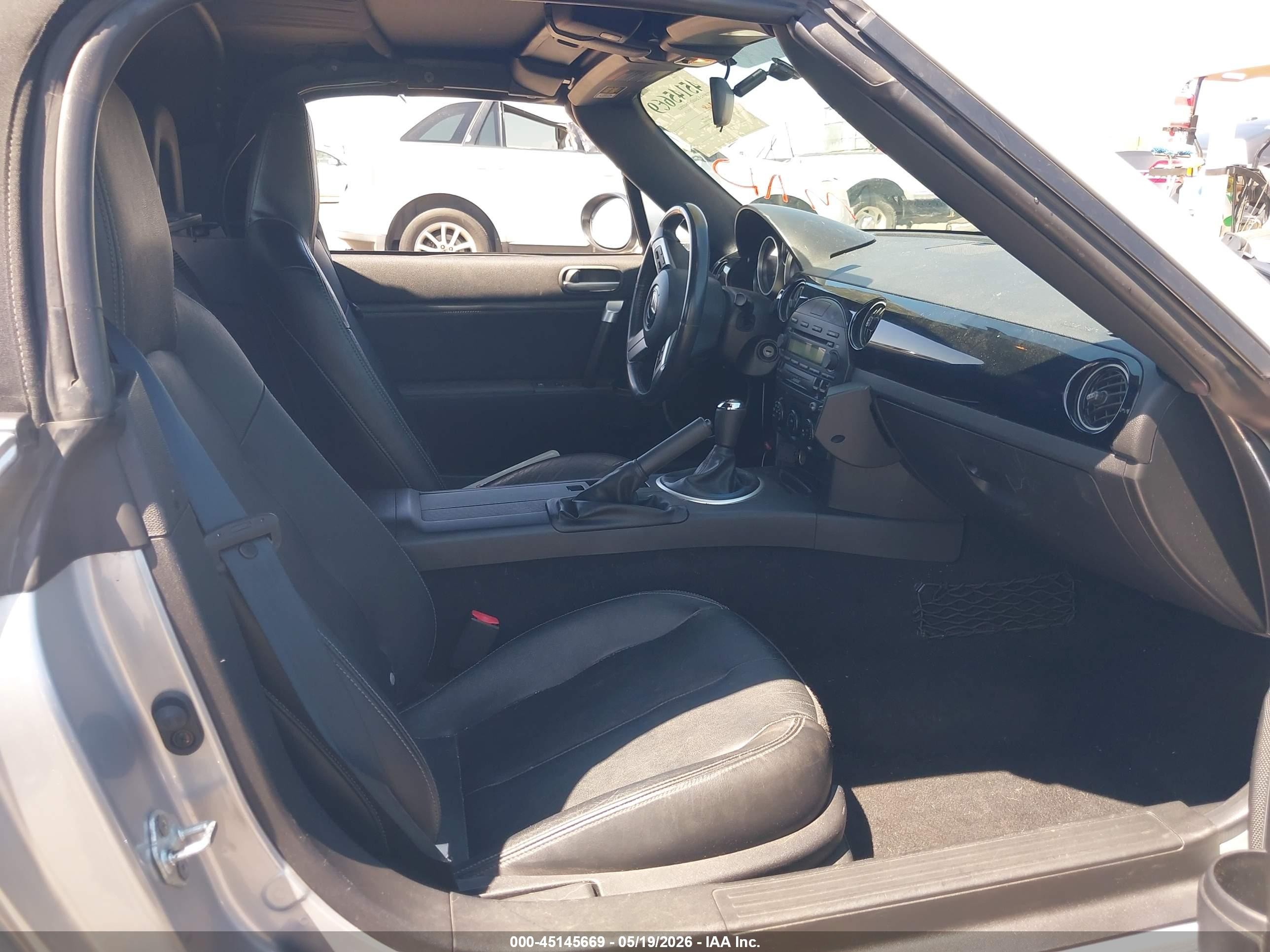 2006 Mazda Mx-5 Grand Touring Silver vin: JM1NC25F060104566