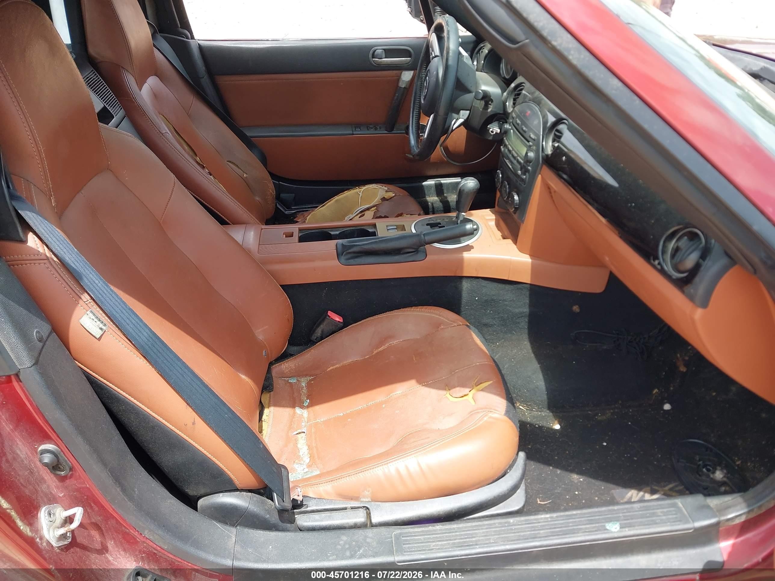 2006 Mazda Mx-5 Grand Touring Burgundy vin: JM1NC25F060122436