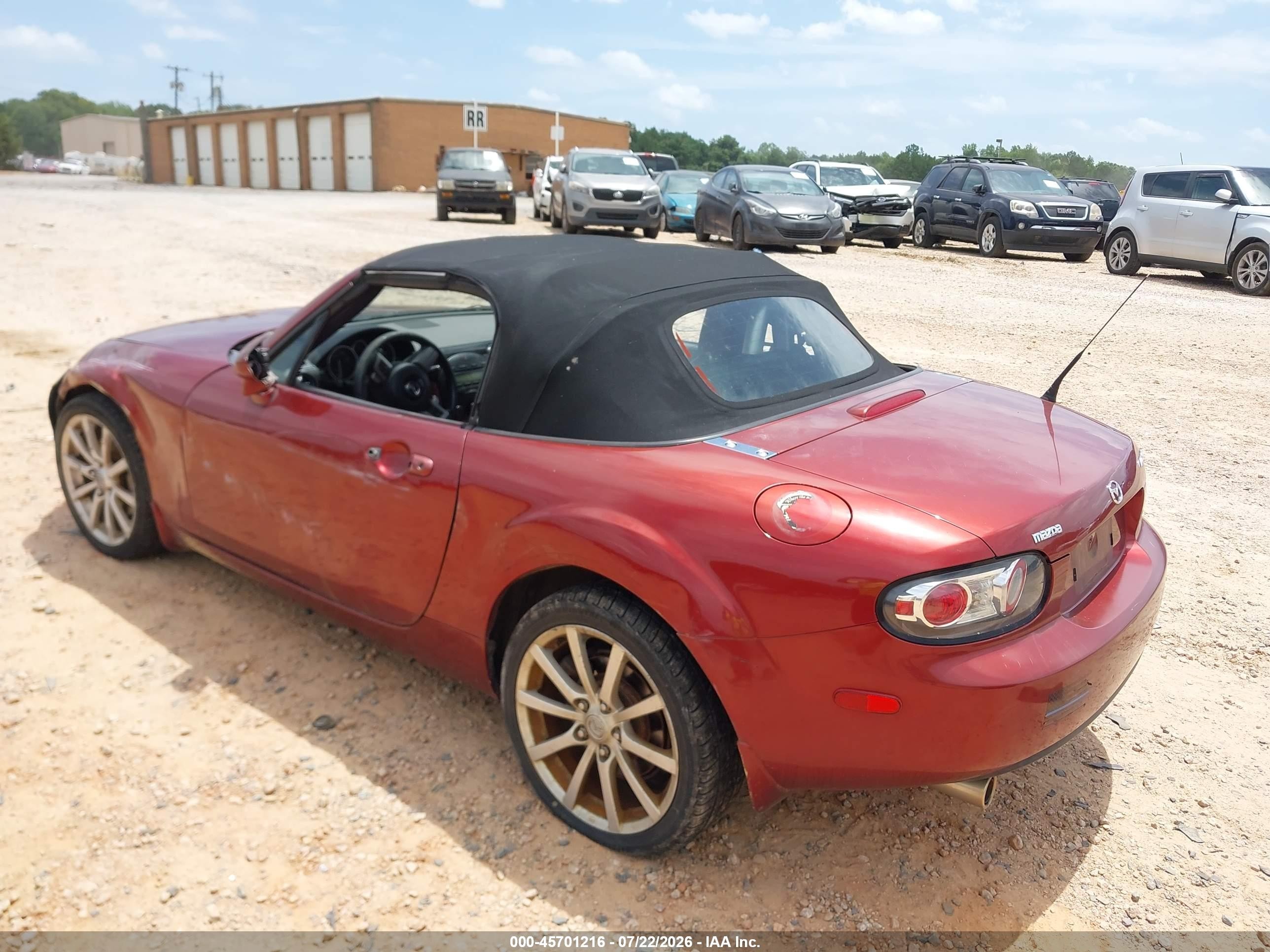 2006 Mazda Mx-5 Grand Touring Burgundy vin: JM1NC25F060122436