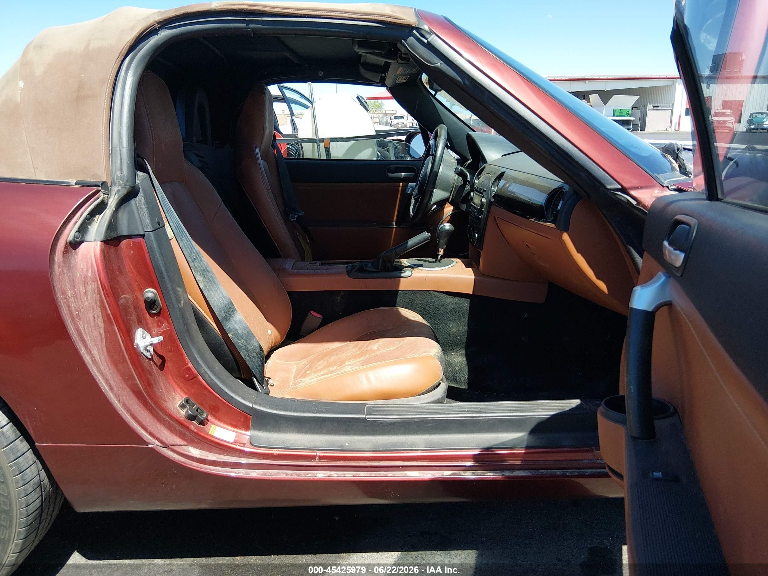 2007 Mazda Mx-5 Grand Touring Red vin: JM1NC25F070127377