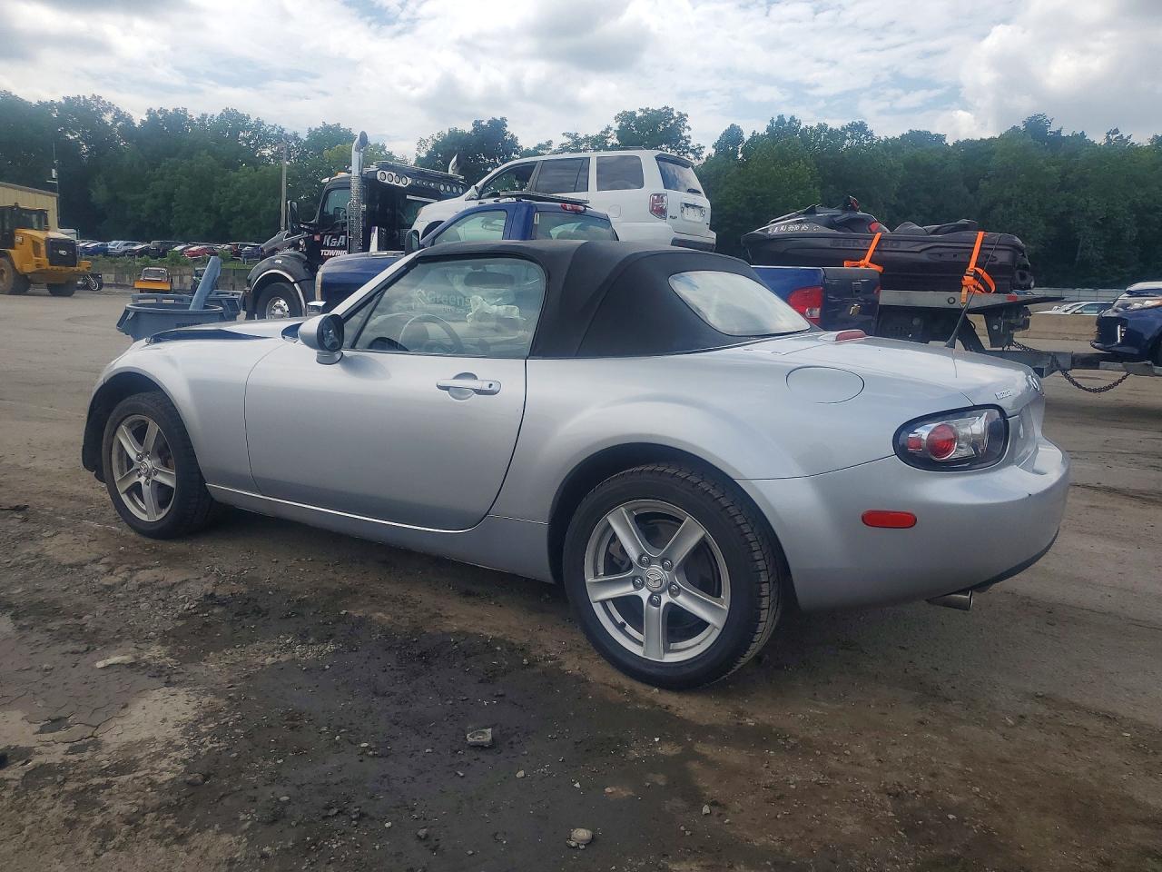 2006 Mazda Mx-5 Miata Silver vin: JM1NC25F260111809