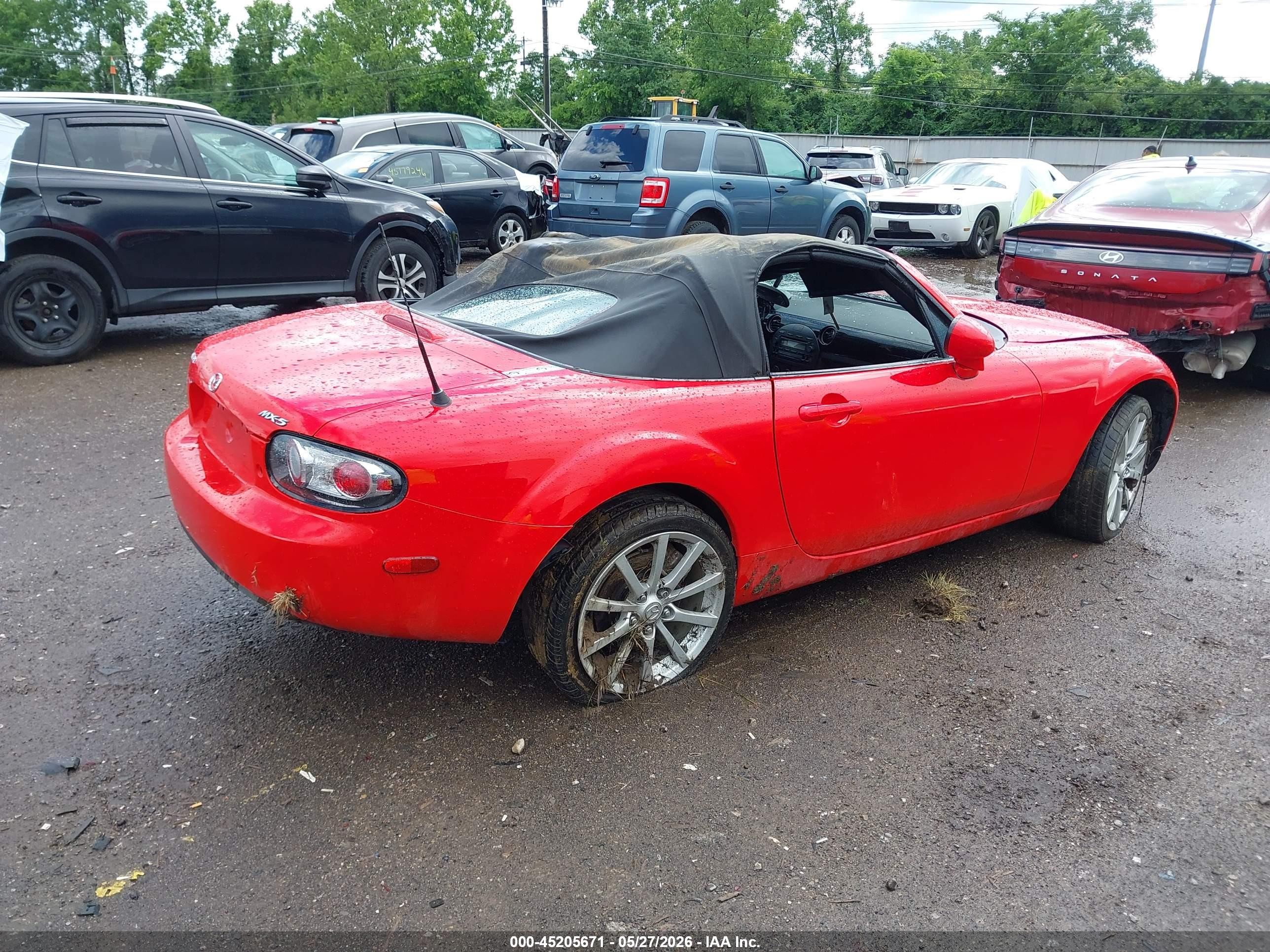 2007 Mazda Mx-5 Touring Red vin: JM1NC25F270136386