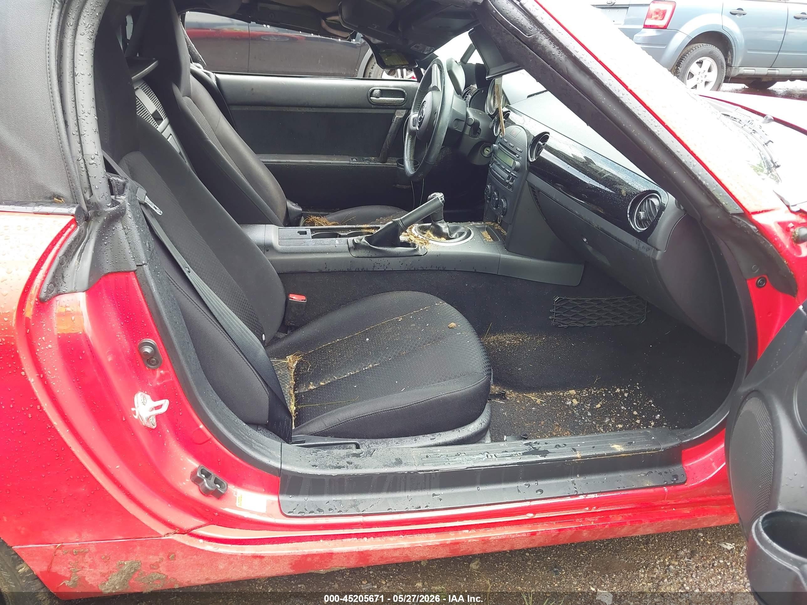 2007 Mazda Mx-5 Touring Red vin: JM1NC25F270136386