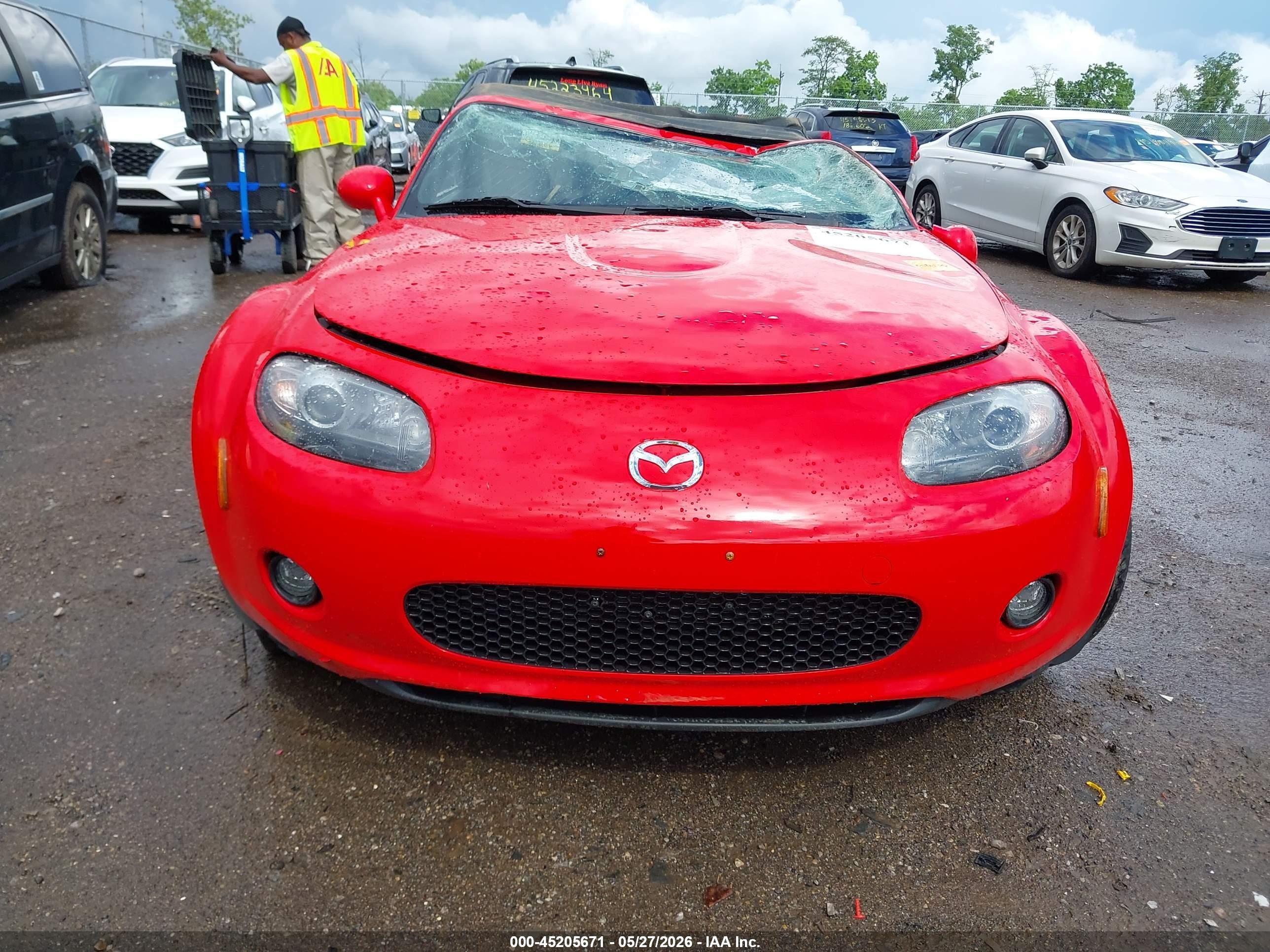 2007 Mazda Mx-5 Touring Red vin: JM1NC25F270136386