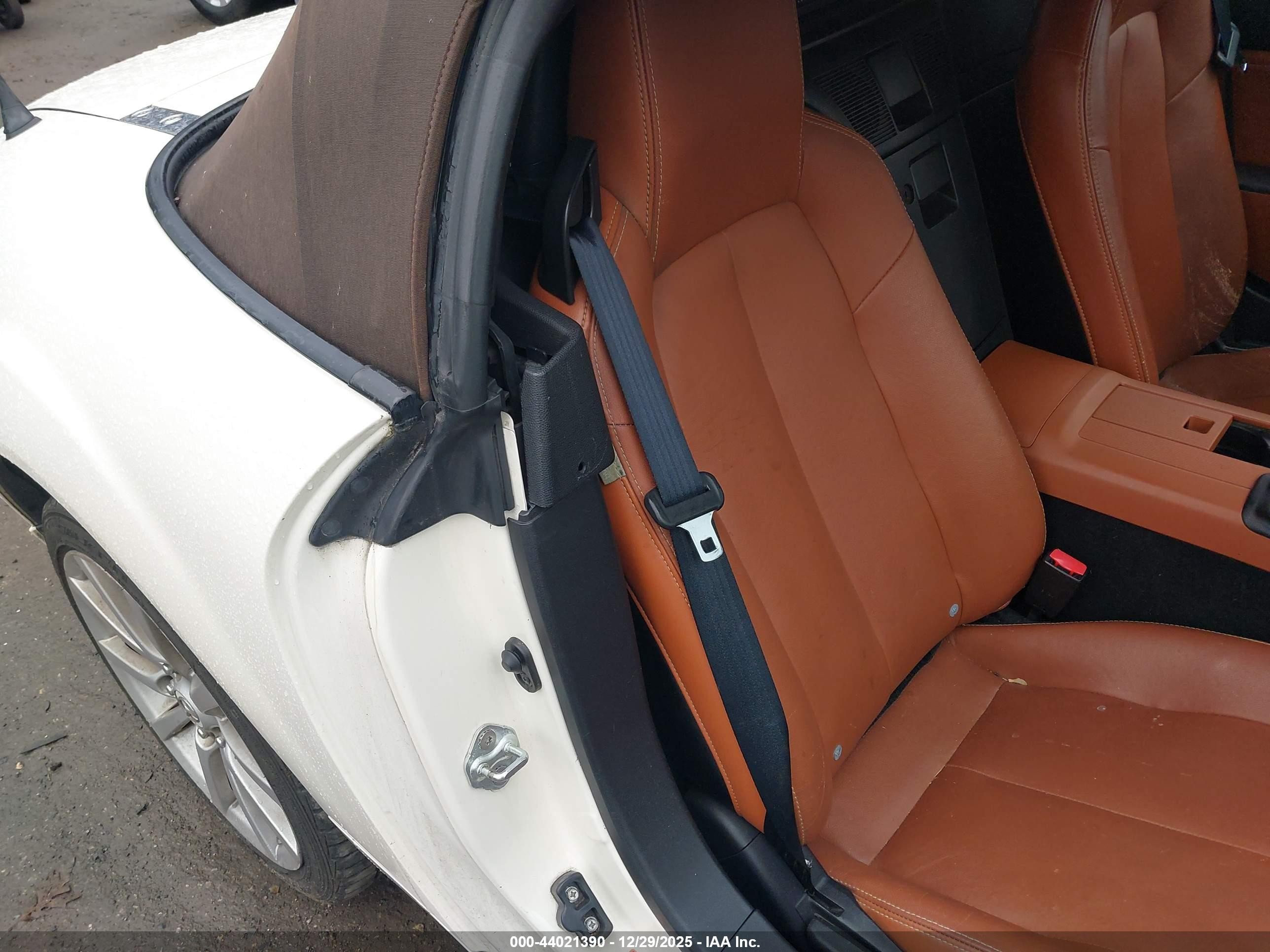 2007 Mazda Mx-5 Grand Touring Белый vin: JM1NC25F270136906