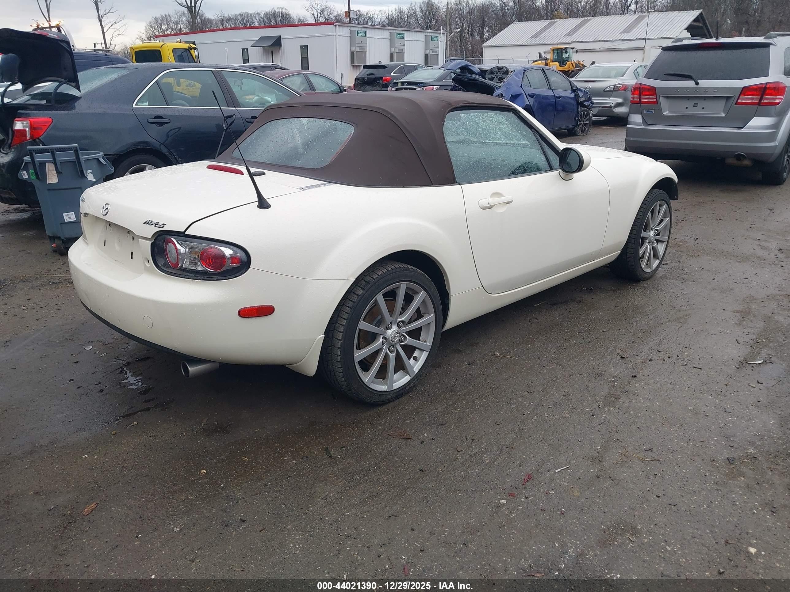 2007 Mazda Mx-5 Grand Touring Белый vin: JM1NC25F270136906
