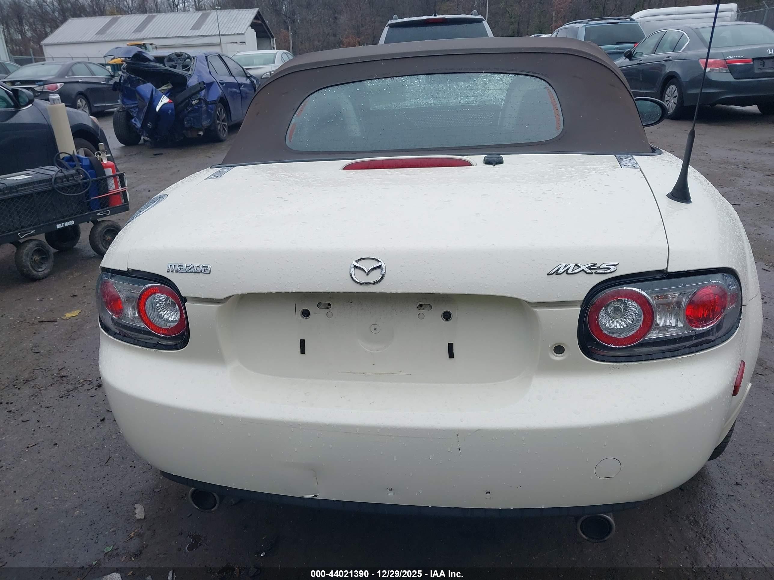 2007 Mazda Mx-5 Grand Touring Белый vin: JM1NC25F270136906
