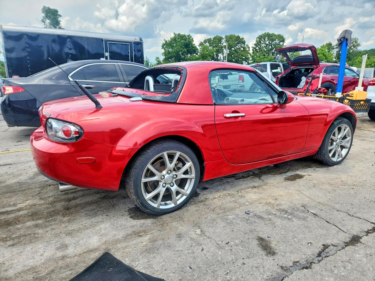 2006 Mazda Mx-5 Miata Red vin: JM1NC25F360100429