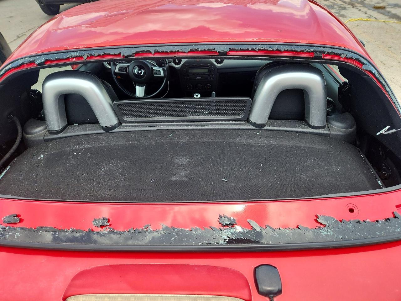 2006 Mazda Mx-5 Miata Red vin: JM1NC25F360100429