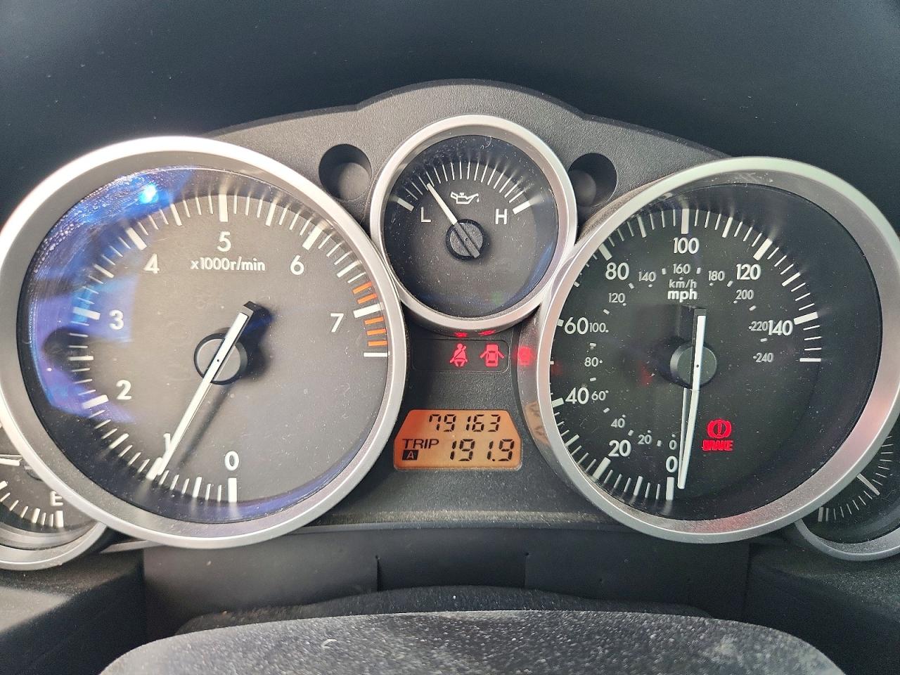 2006 Mazda Mx-5 Miata Silver vin: JM1NC25F360108059